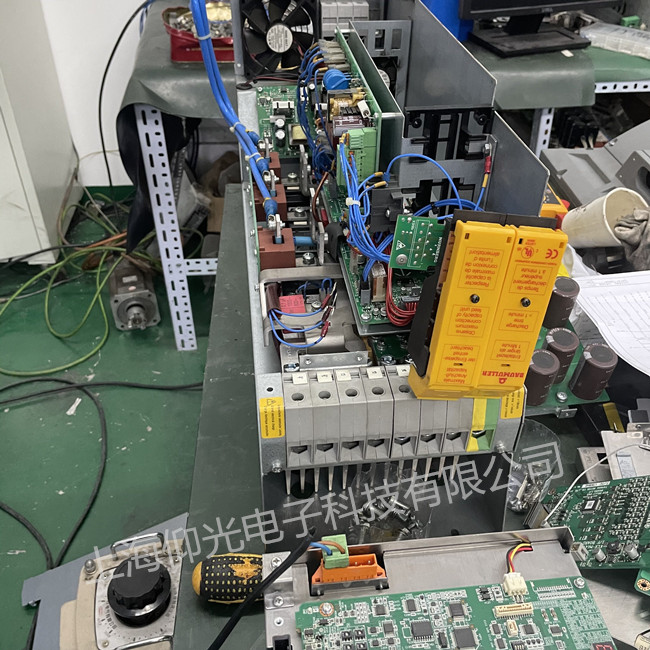 Baumuller�U�����ŷ��Դ�S�� BUS624�@ʾ��(b��o)�����a��